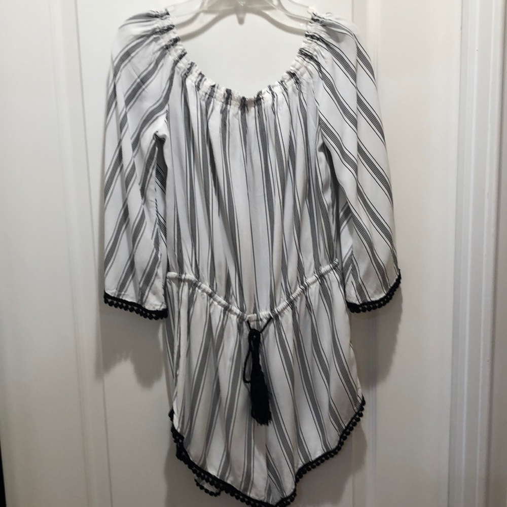 Romper in white with black stripes